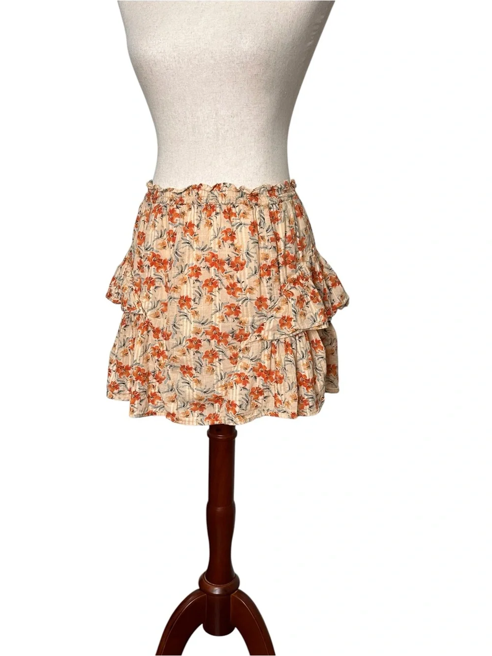 MINKPINK Zahari Floral Tiered Ruffle Mini Skirt in Cream and Rust. Boho S
